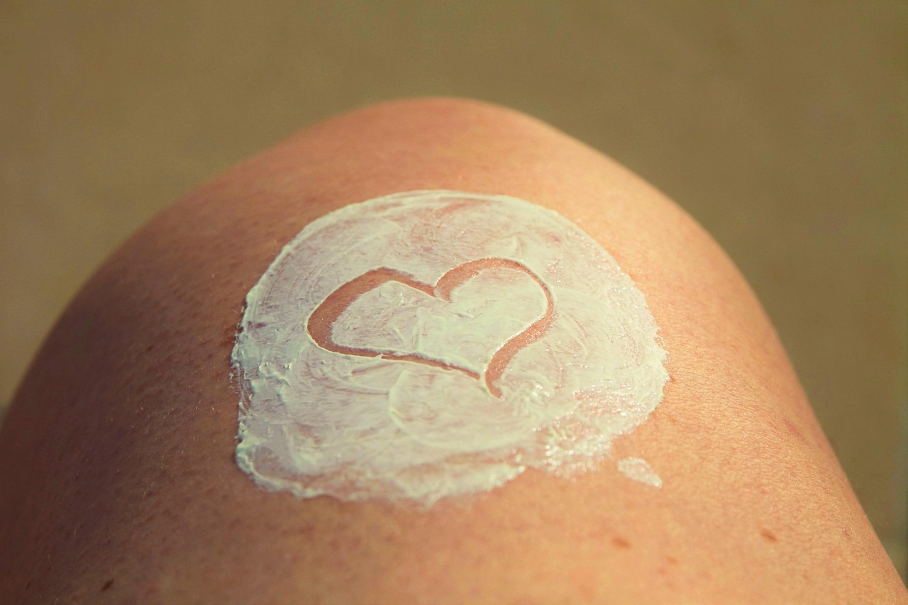 sunblock, skincare, healthy skin, heart, skin care, applying, skin care beauty, skin, care, spa, lotion, massage, treatm